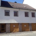Reihenmittelhaus mit Garagen – BEREITS VERKAUFT